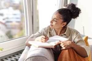 15 Benefits of Journaling and How to Get Started