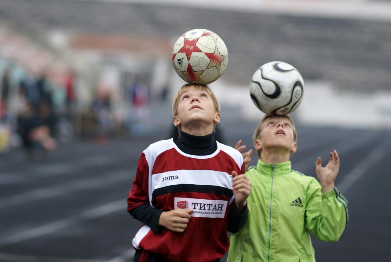 Toxic Competition at Home: Red Flags to Stop Unhealthy Rivalry